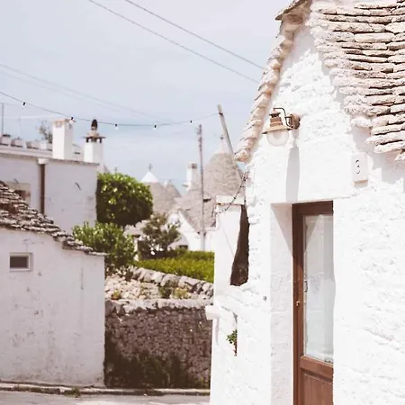 Willa Trullo 100 Passi