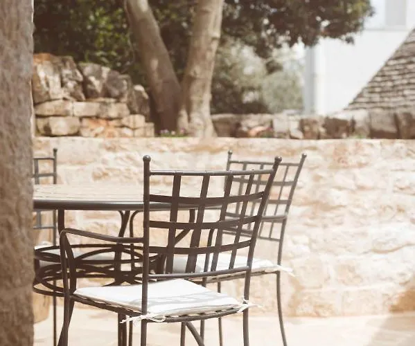 Trullo 100 Passi Villa